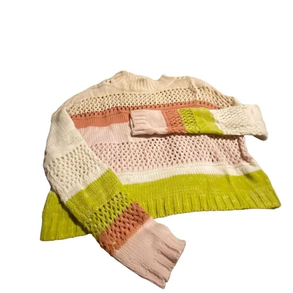 True. Raft size small sweater like new see pics